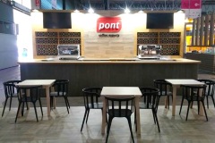 39.montaje-para-stand-Cafes-Pont2